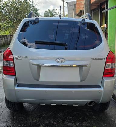 HYUNDAI TUCSON 2.0 MPFI GLS 16V 143CV 2WD GASOLINA 4P AUTOMÁTICO
